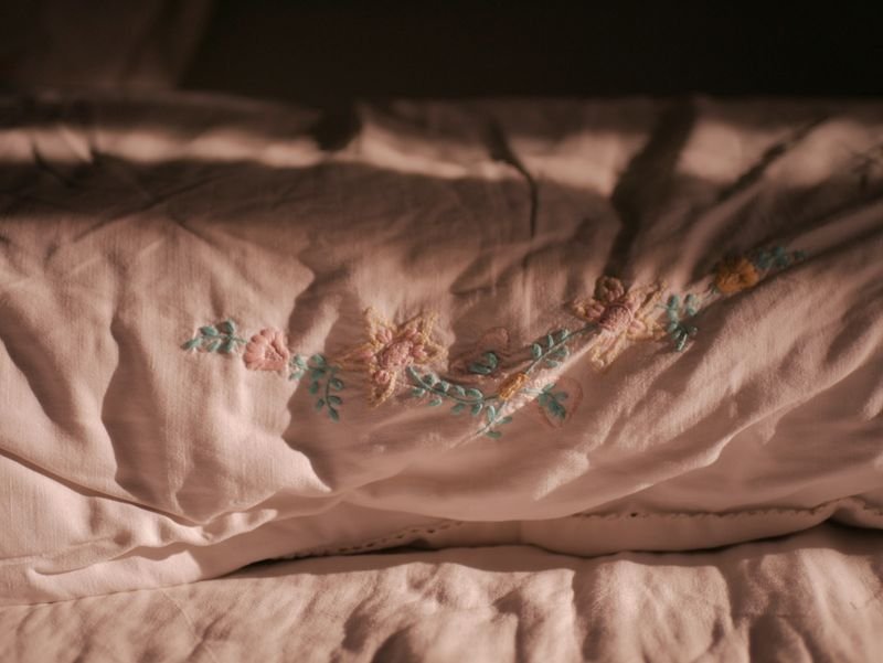 15 Best Floral Embroidery Designs to Stitch in 2026